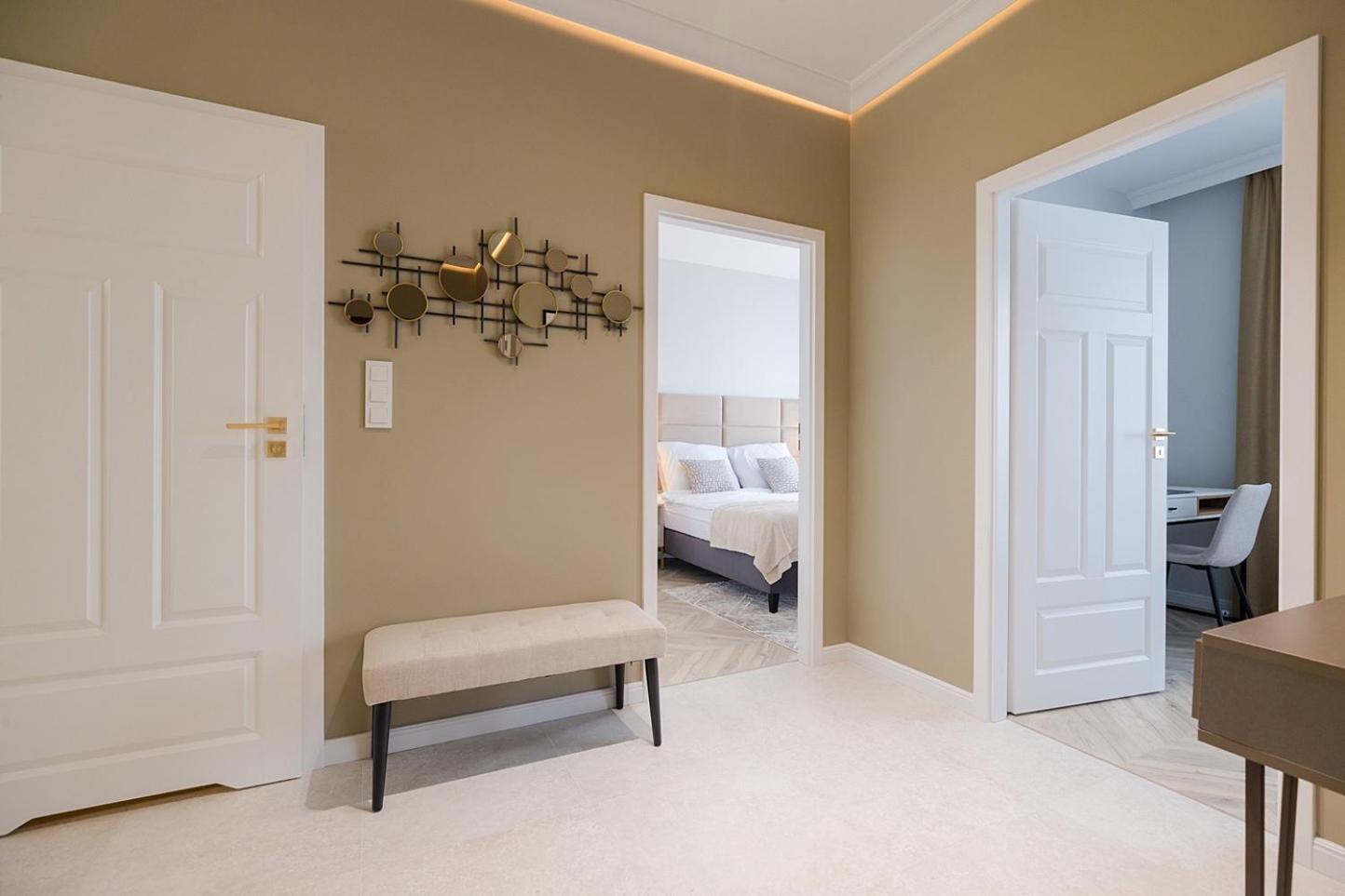 Holzera Prestige Apartment *